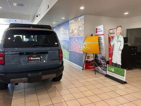 Used 2019 Toyota 4Runner TRD Off-Road Premium w/ Wilderness Package image 11