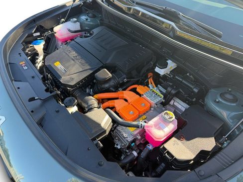 Used 2025 Kia Niro FWD image 31
