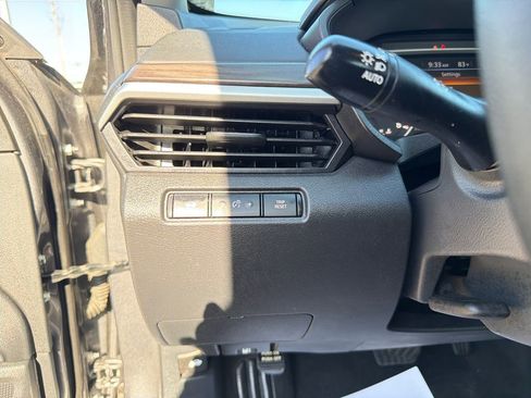 Used 2024 Nissan Altima 2.5 SV FWD image 31