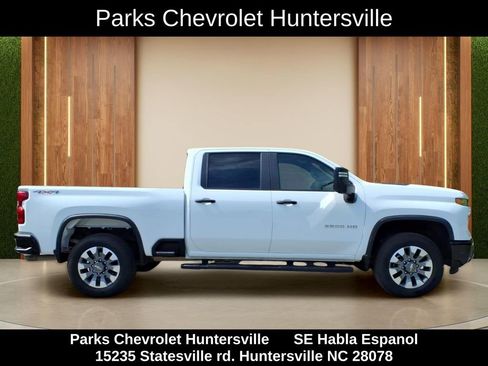 Certified 2024 Chevrolet Silverado 2500 Custom w/ Custom Value Package AWD/4WD image 36