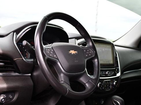 Used 2021 Chevrolet Traverse LT AWD/4WD image 15