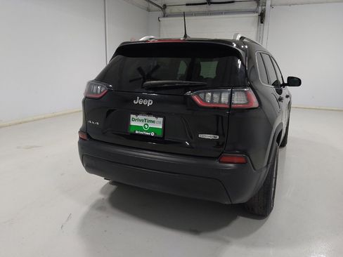Used 2020 Jeep Cherokee Latitude Plus w/ Cold Weather Group AWD/4WD image 7