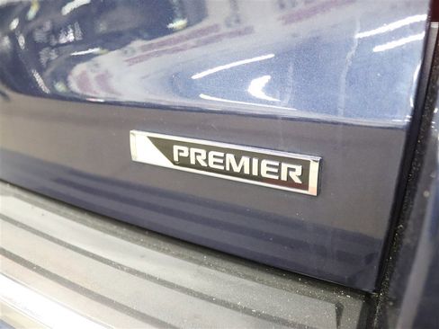 Used 2017 Chevrolet Tahoe Premier AWD/4WD image 10