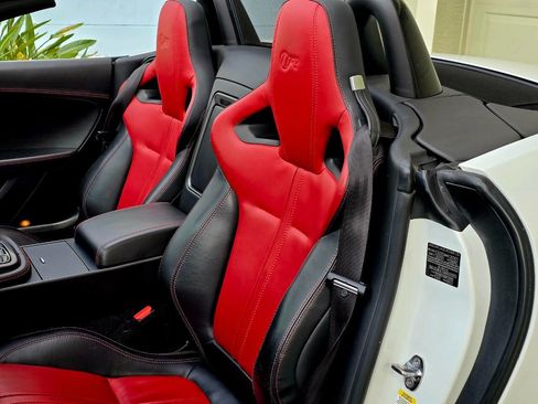 Used 2016 Jaguar F-TYPE R image 78