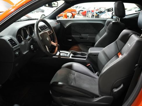 Used 2008 Dodge Challenger SRT8 image 25