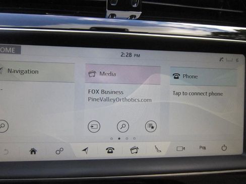 Used 2019 Jaguar F-PACE Premium image 19