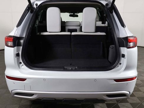 Used 2022 Mitsubishi Outlander SEL image 17