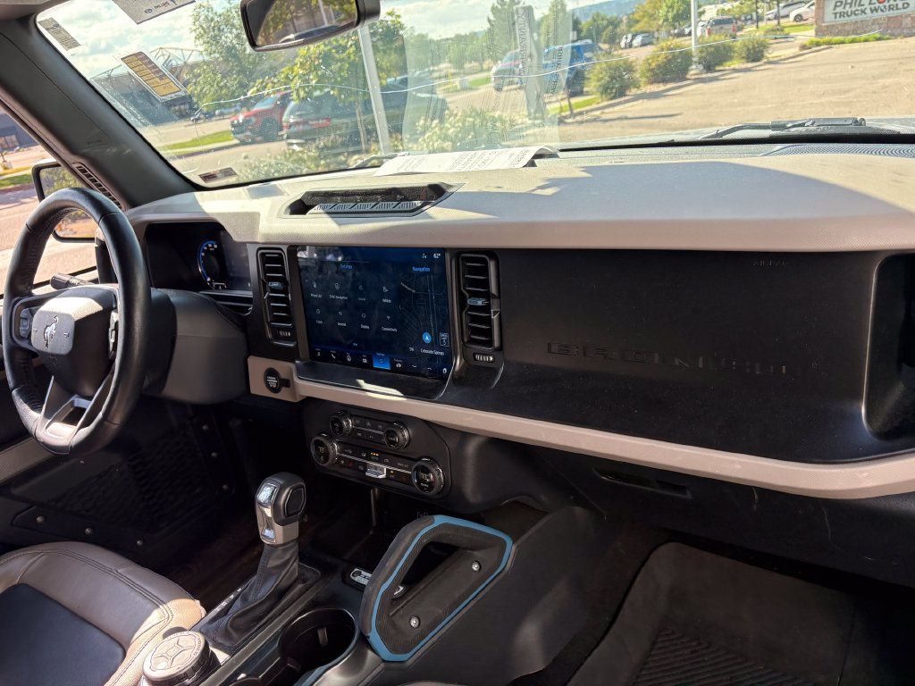 Used 2023 Ford Bronco Wildtrak AWD/4WD image 29