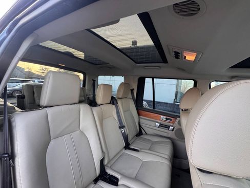 Used 2013 Land Rover LR4 HSE AWD/4WD image 30