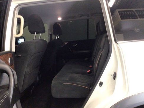 Used 2020 Nissan Armada SV RWD image 15