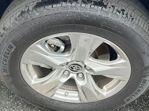 Used 2024 Toyota RAV4 LE image 10