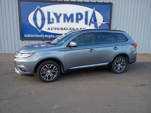 Used 2016 Mitsubishi Outlander SEL image 1