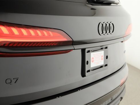 New 2026 Audi Q7 2.0T Premium image 29