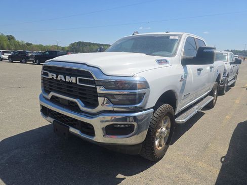 Used 2025 RAM 2500 Big Horn AWD/4WD image 1