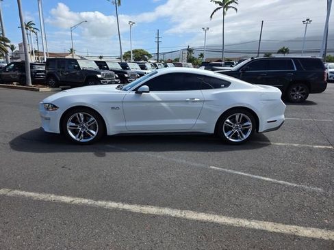 Used 2021 Ford Mustang GT Premium w/ Equipment Group 401A RWD image 4
