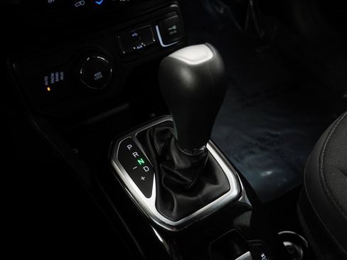 Used 2022 Jeep Renegade Altitude w/ Convenience Group image 30