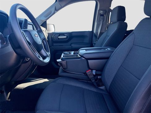 Used 2025 Chevrolet Silverado 1500 Custom w/ Turbomax Blackout Package image 18