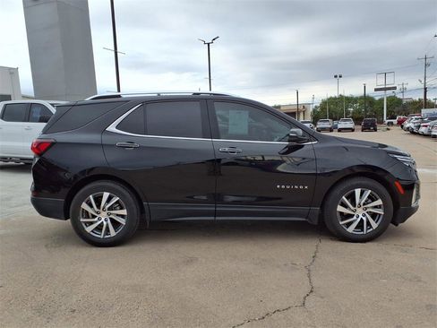 Used 2023 Chevrolet Equinox Premier image 8