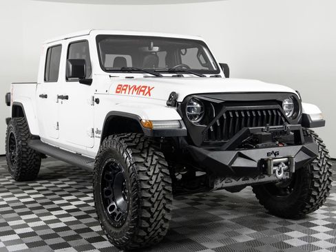 Used 2020 Jeep Gladiator Overland image 11