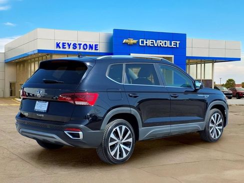 Used 2022 Volkswagen Taos SE w/ IQ.Drive SE Package FWD image 7