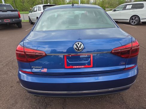 Used 2017 Volkswagen Passat 1.8T S FWD image 4