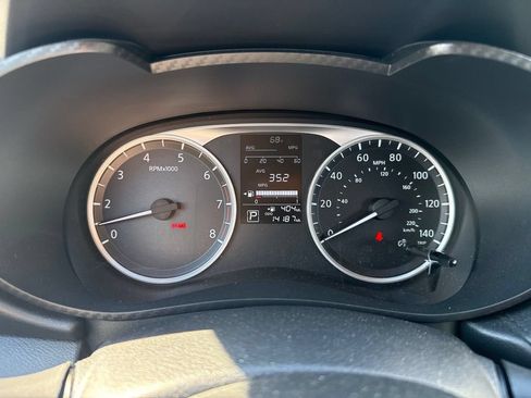 Used 2024 Nissan Versa S w/ S Plus Package FWD image 7
