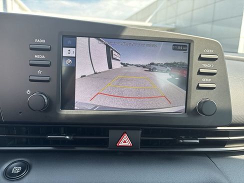 Used 2025 Hyundai Elantra Sport FWD image 23