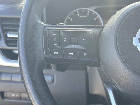 Certified 2021 Nissan Rogue SV FWD image 30