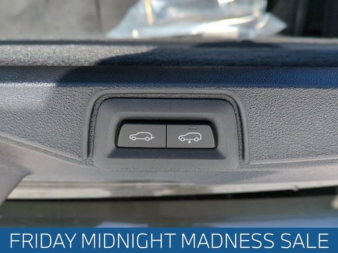 New 2026 BMW X7 M60i w/ Executive Package image 27