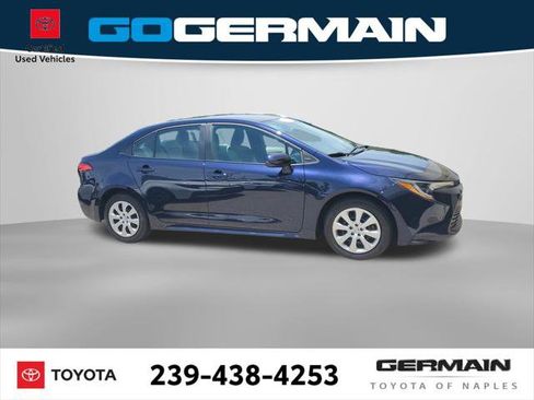 Certified 2025 Toyota Corolla LE FWD image 5