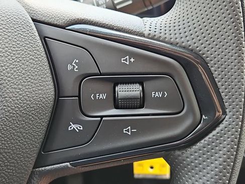 New 2026 Chevrolet Trax LS w/ LS Convenience Package FWD image 43