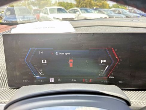 Used 2023 BMW XM AWD/4WD image 32