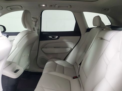 Certified 2023 Volvo XC60 B5 Plus w/ Climate Package FWD image 12