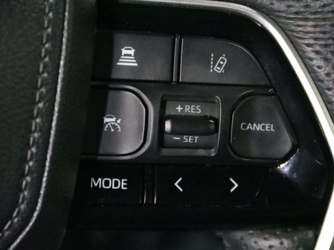 Used 2024 Toyota Tundra Platinum AWD/4WD image 44