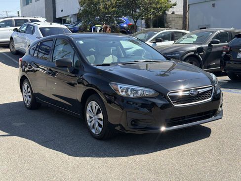 Used 2017 Subaru Impreza 2.0i AWD/4WD image 3