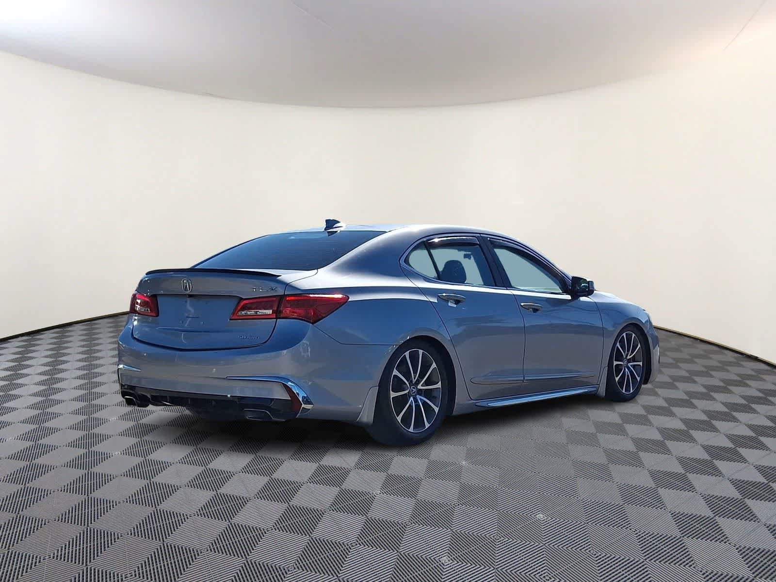 Used 2018 Acura TLX w/ Technology Package AWD/4WD image 5