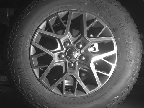 Used 2025 Jeep Wrangler Sahara image 12