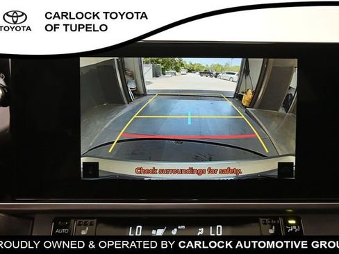 Used 2025 Toyota Camry XSE FWD image 13