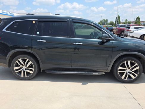 Used 2016 Honda Pilot Touring image 6
