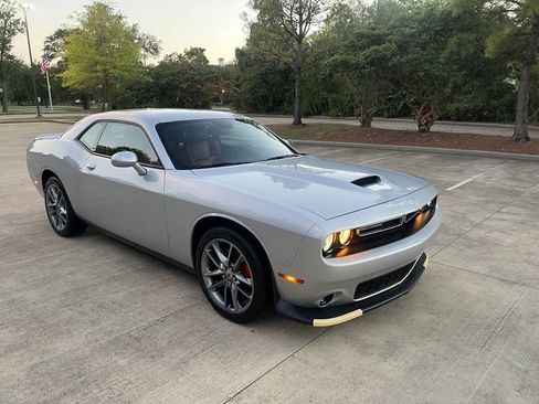 Used 2022 Dodge Challenger GT AWD/4WD image 6
