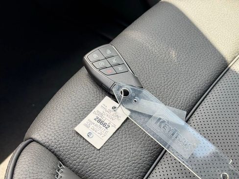 New 2025 GMC Yukon Denali w/ LPO, Floor Liner Package image 30