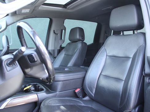 Used 2020 Chevrolet Silverado 1500 LT Trail Boss image 12