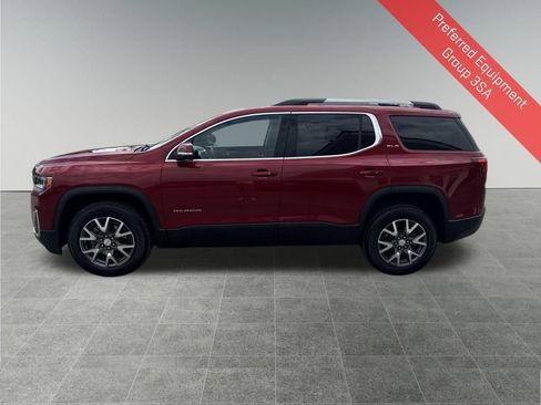 Used 2022 GMC Acadia SLE w/ Driver Convenience Package image 3