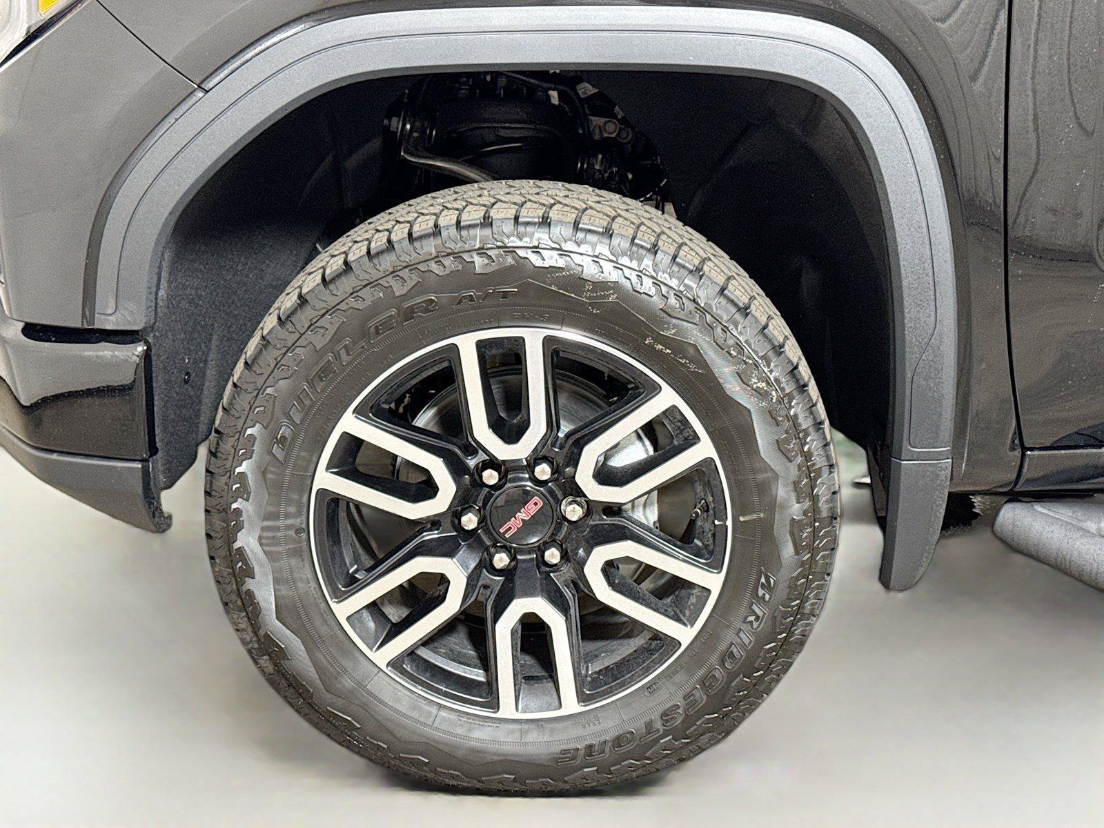 New 2026 GMC Sierra 1500 AT4 w/ AT4 Premium Package AWD/4WD image 19