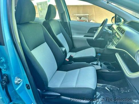 Used 2014 Toyota Prius C Two image 34