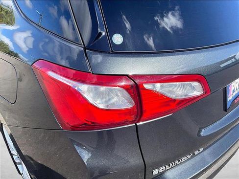 Used 2018 Chevrolet Equinox Premier AWD/4WD image 29
