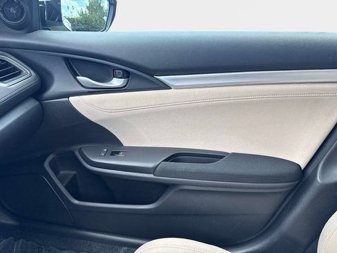 Used 2020 Honda Civic EX image 21