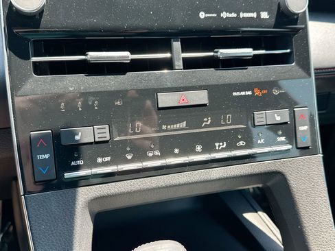 Used 2021 Toyota Avalon TRD image 19