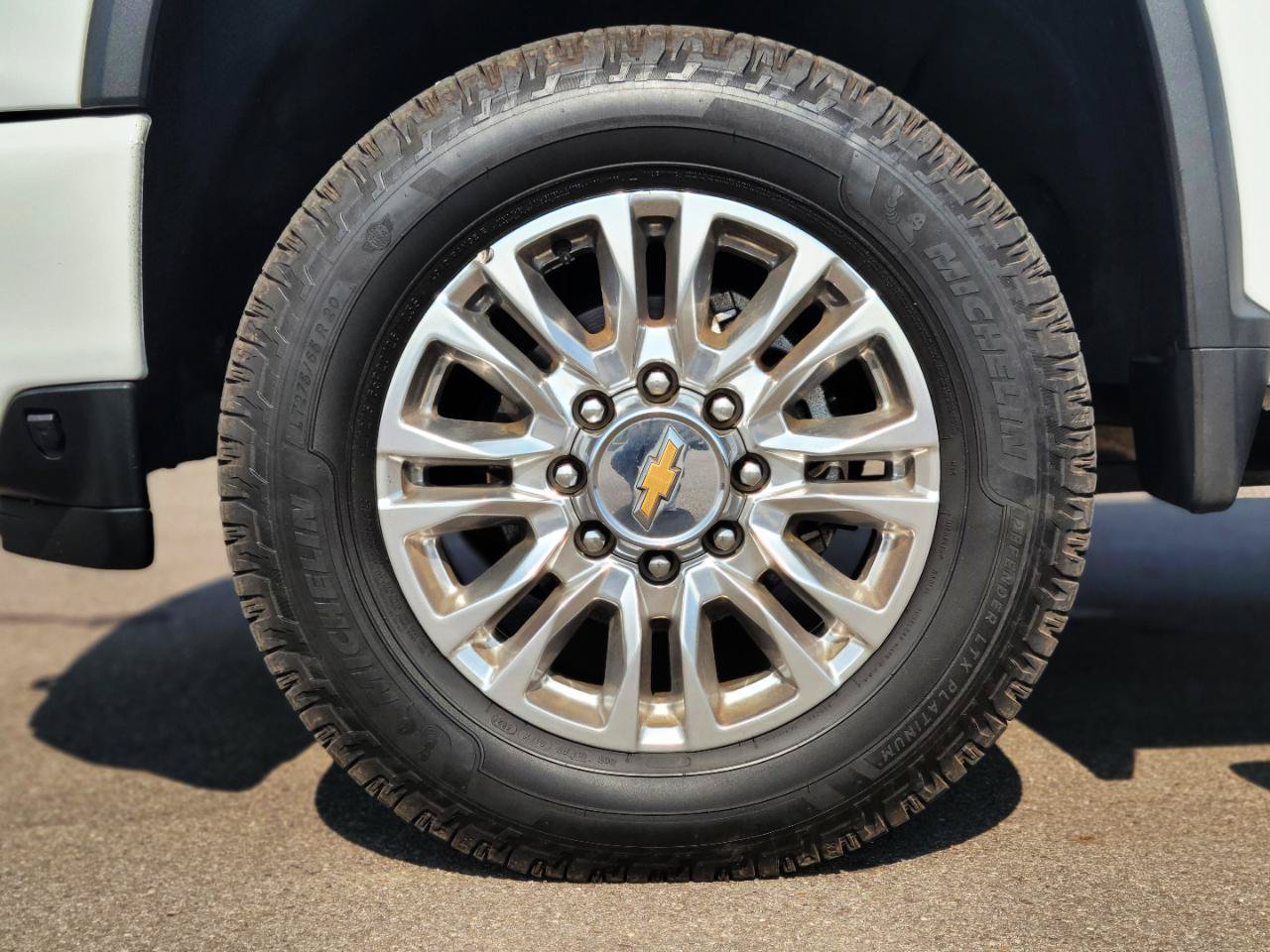 Used 2021 Chevrolet Silverado 2500 High Country AWD/4WD image 22
