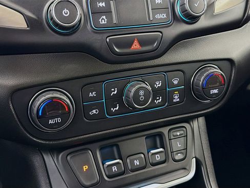 Used 2020 GMC Terrain Denali w/ Denali Premium Package image 20